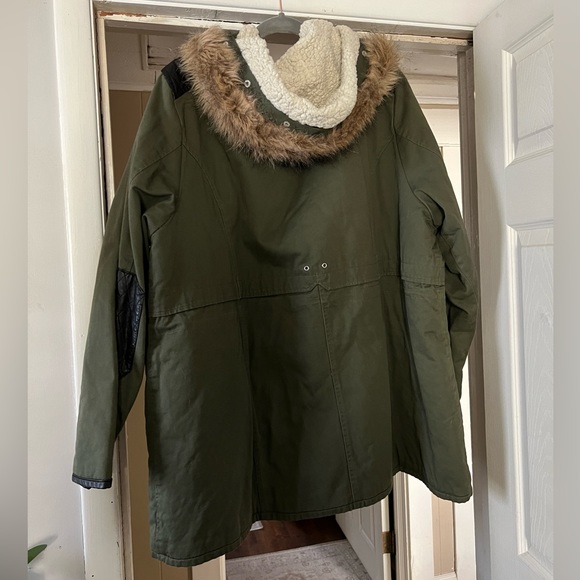 Torrid Olive Green Leather Detail Lined Winter Coat Jacket - Picture 2 of 3